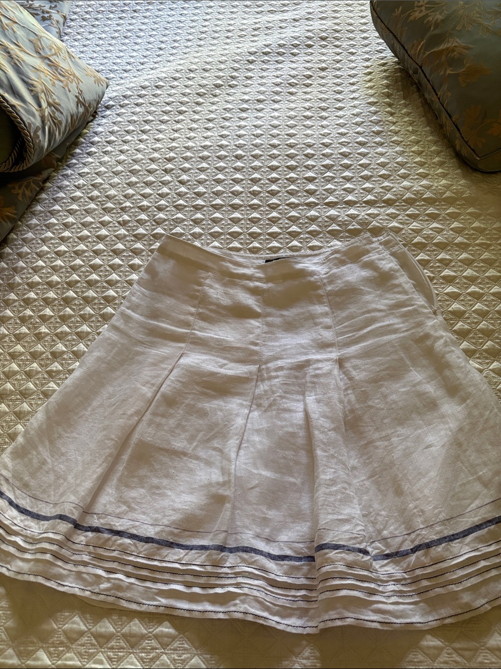 NIC+ZOE White Linen Circle Skirt with Navy Stripe